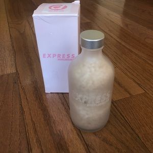 NEW! Express worldbrand Aloe bath salts